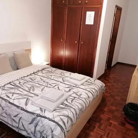Alojamento E Mar Quarto em Acomodações Particulares Nazaré