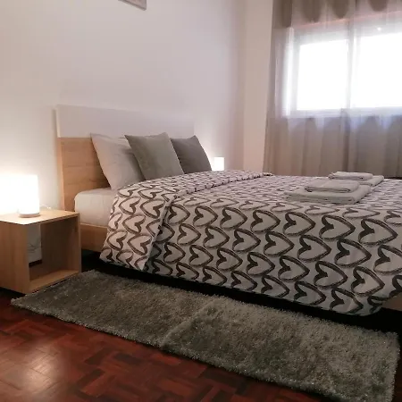 Alojamento E Mar Quarto em Acomodações Particulares *