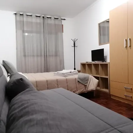 Quarto em Acomodações Particulares Alojamento E Mar Nazaré