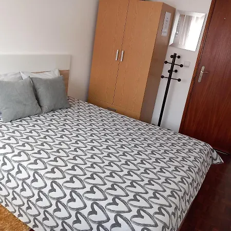 Quarto em Acomodações Particulares Alojamento E Mar Nazaré