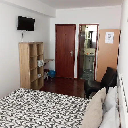 Quarto em Acomodações Particulares Alojamento E Mar *
